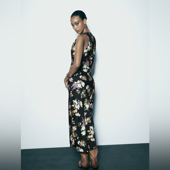 Mood - Picture 4 of 8